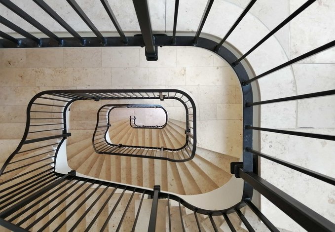 Oval-shaped staircase completed
