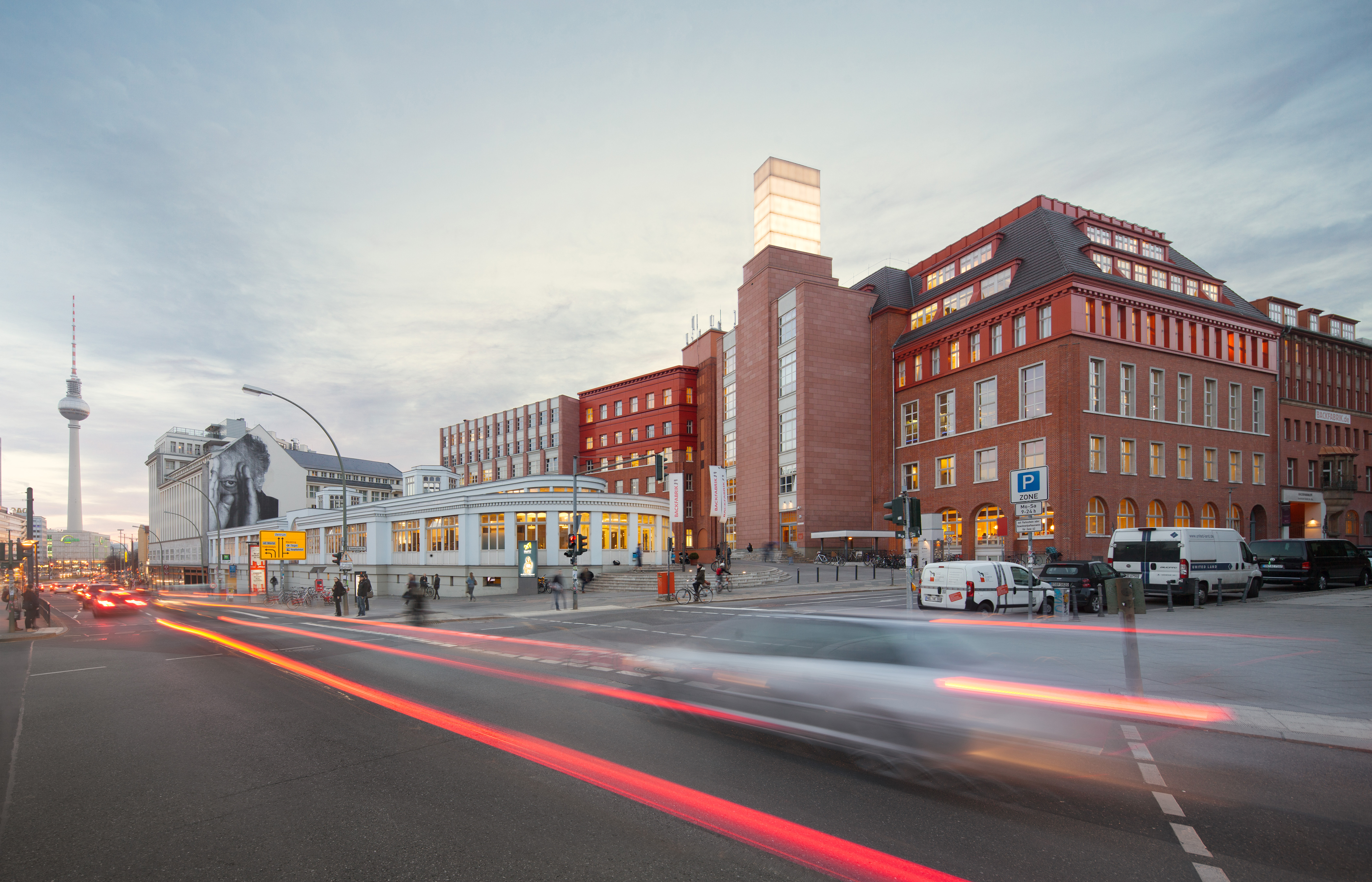 Die Aussenansicht auf die Backfabrik